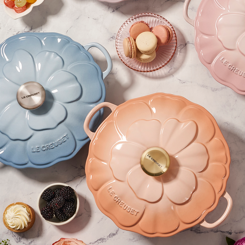 Le Creuset Flower Cocotte 2.25QT 20cm - BERRY – LittleLuxeOfLife
