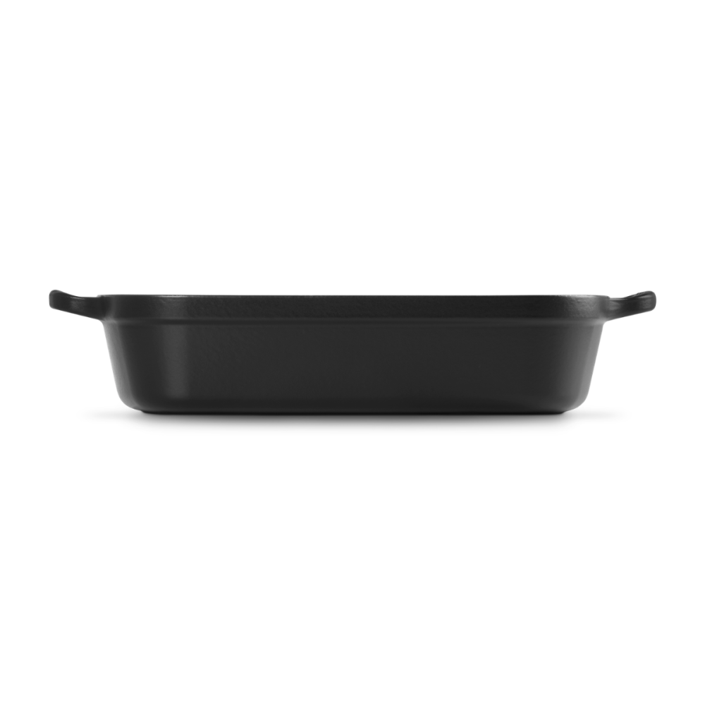 5.25 Qt. Rectangular Signature Cast Iron Roaster (Licorice) | Le