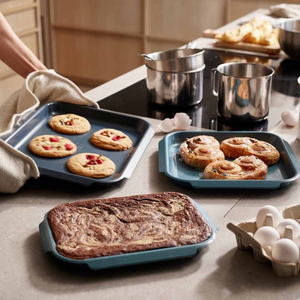 セット用 Nest™ Bake Non-Stick 3-Piece Baking Pan Set (Blue) | Joseph Joseph