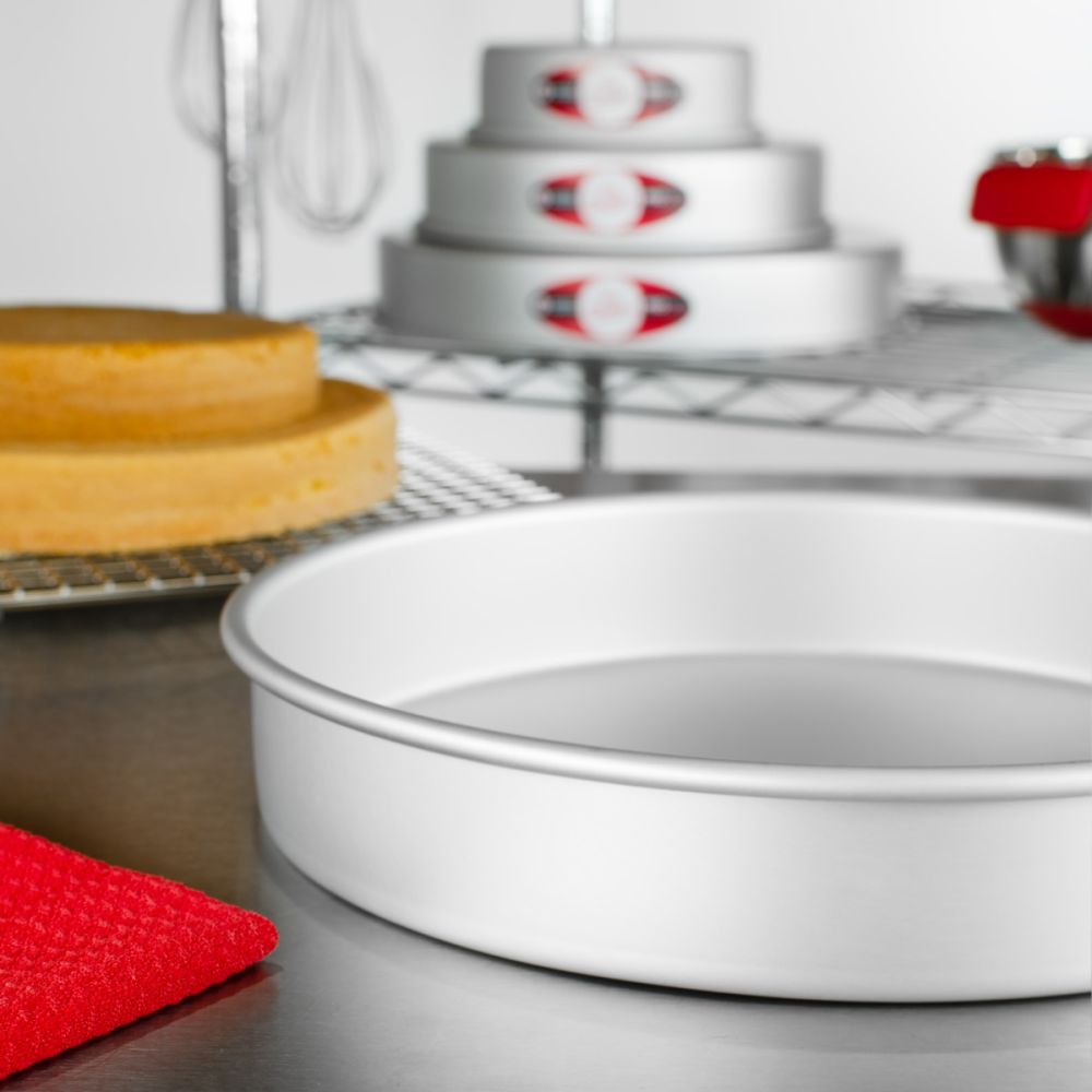 18 inch shop round cake pan