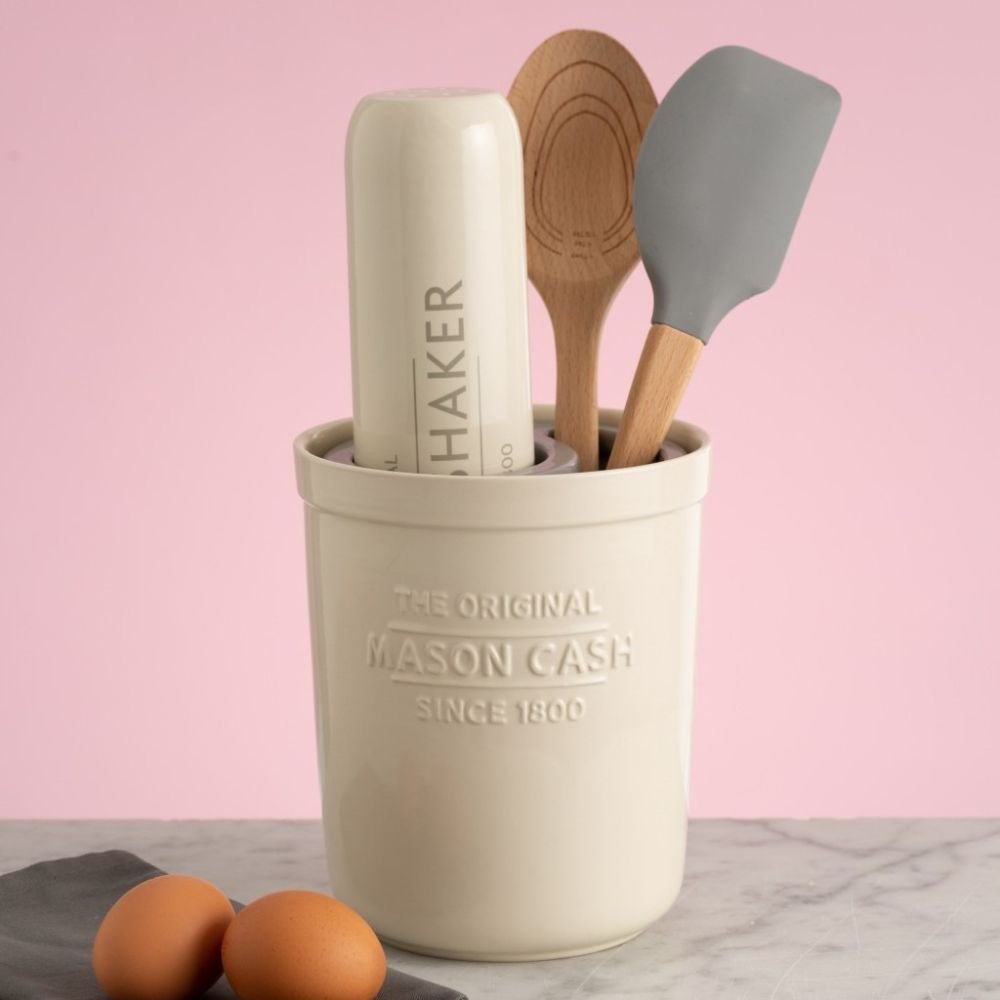 The $10 Jar Spatula Every Cook Should Have At Home