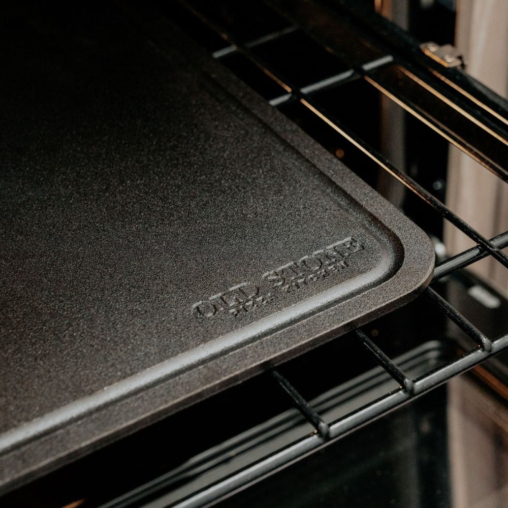 Old Stone Pizza Steel with Moat - Thumbnail 2