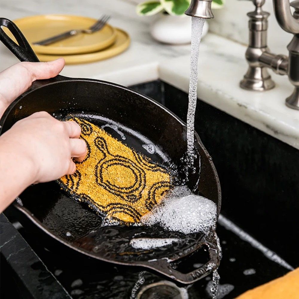 Lodge Cast Iron 2-Piece Everyday Scrub Cloth - Thumbnail 4