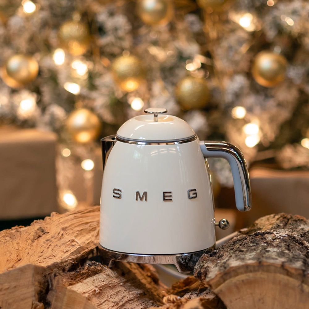 Smeg Cream cheapest Retro Electric Tea Kettle