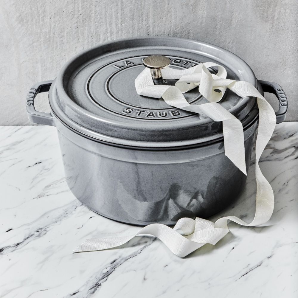 Staub Round Dutch Oven 7qt - Graphite Grey 1102818 | Everything