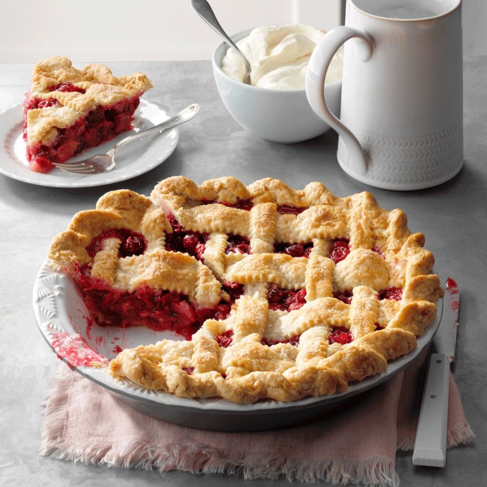 Taste of Home Stoneware Pie Plate 9