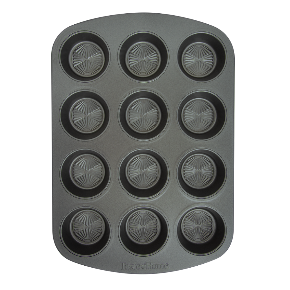 https://cdn.everythingkitchens.com/media/catalog/product/cache/1e92cb92f6cdc27d285ff0da8b2b8583/t/n/tn122g_12cup_muffin_pan_toh_top-view_2.png