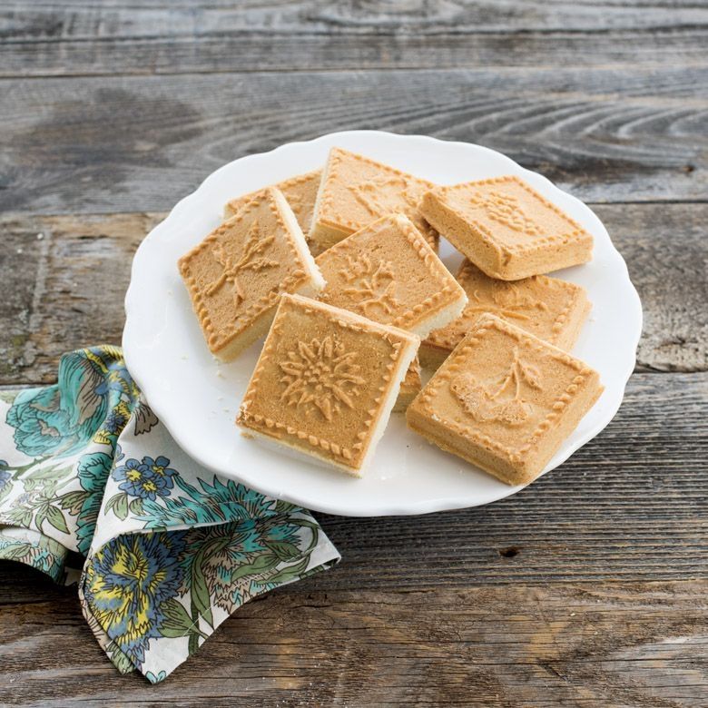 These Ornate Shortbread Pans Will Take Your Favorite Teatime