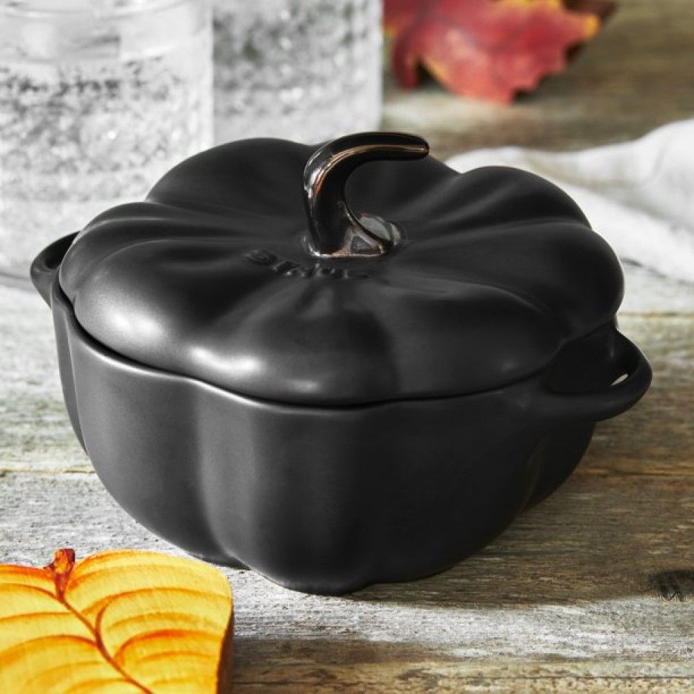 Staub 16 oz Mini Pumpkin Cocotte | Matte Black