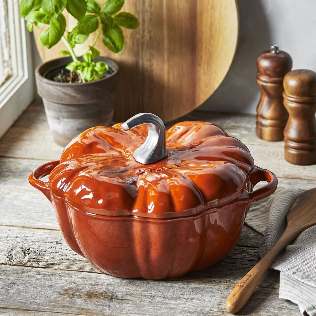 Staub 3.5 Qt. Pumpkin Dutch Oven with Stainless Knob | Burnt Orange