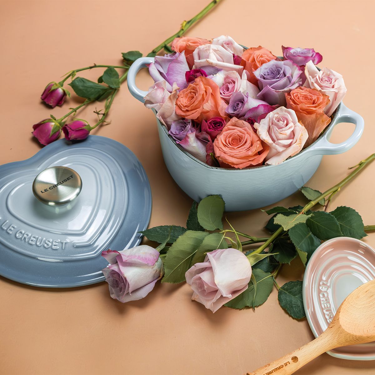 Le Creuset 2 Qt. Heart Dutch Oven with Stainless Steel Knob