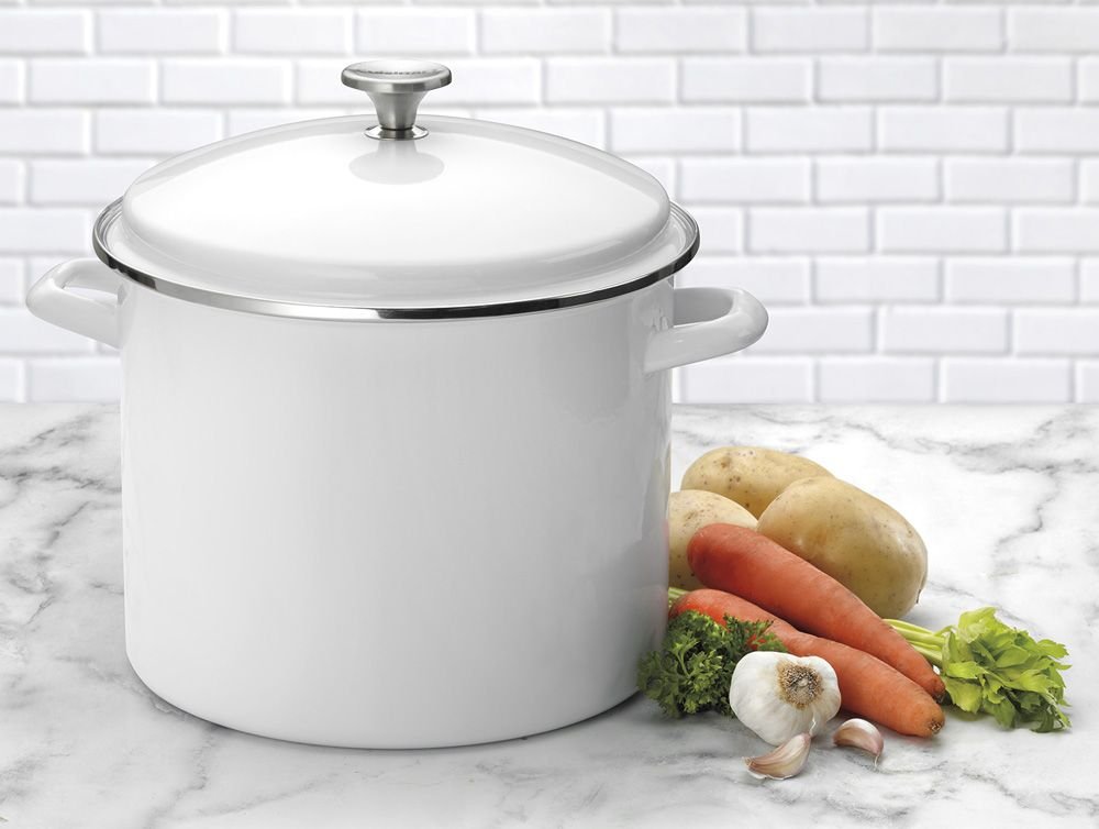 Cuisinart Chef's Classic Enameled Steel 12 Qt Stockpot with Lid - Fante's  Kitchen Shop - Since 1906