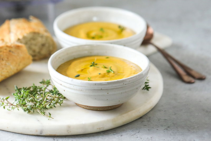 https://cdn.everythingkitchens.com/media/catalog/product/k/i/kitchenaid_roasted_vegetable_soup.jpg