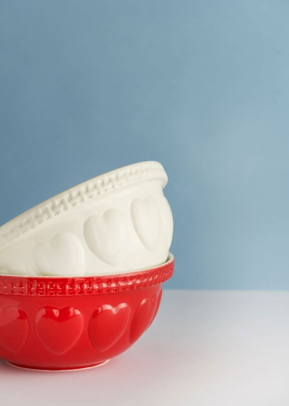 Mason Cash Hearts Collection cream Mixing Bowl, cream hearts mixing bowl, mason cash mixing bowl, mason cash, mixing bowl, cream-colored mixing bowl, white mixing bowl, 2006.008