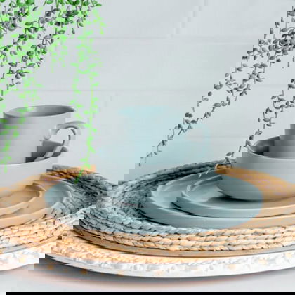 Everything Kitchens Modern Flat 16-Piece Dinnerware Set | Dusty Blue