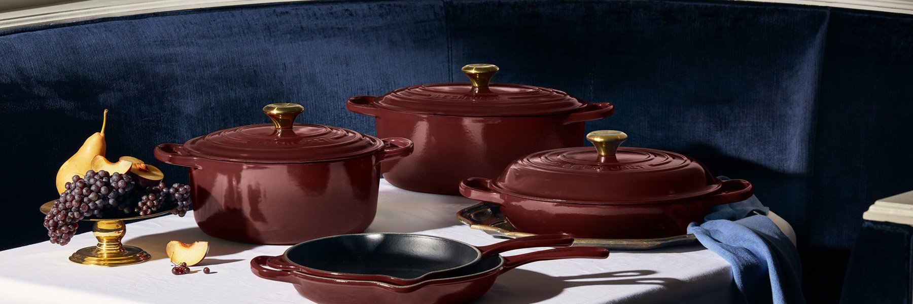 Photo of Le Creuset Rhone tablesetting.