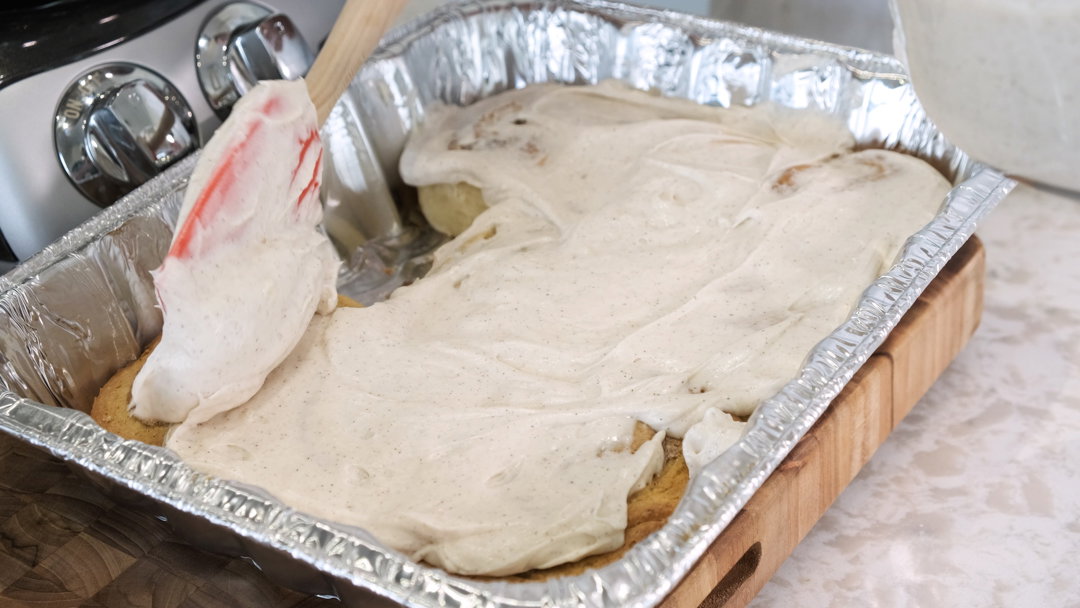Ankarsrum vs KitchenAid Frosted Cinnamon Rolls