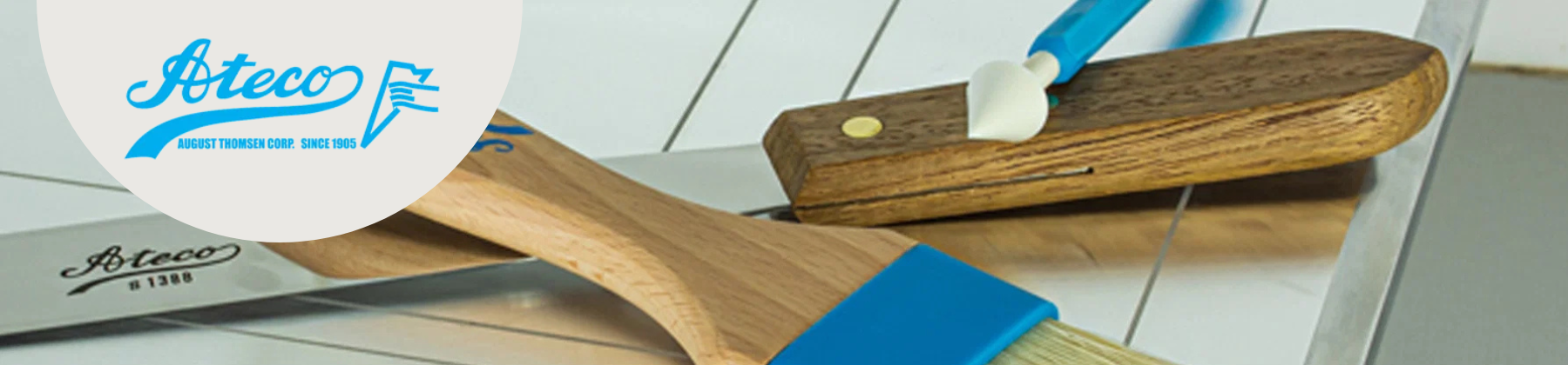 Photo of Ateco cake decorating supplies.