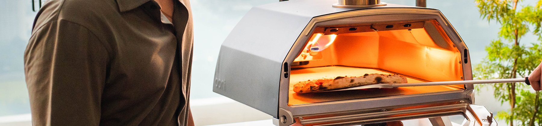 Photo of Ooni Karu 16 Pizza Oven.