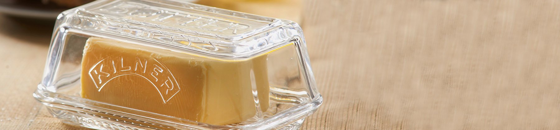 黄油盘瓦罐的照片。