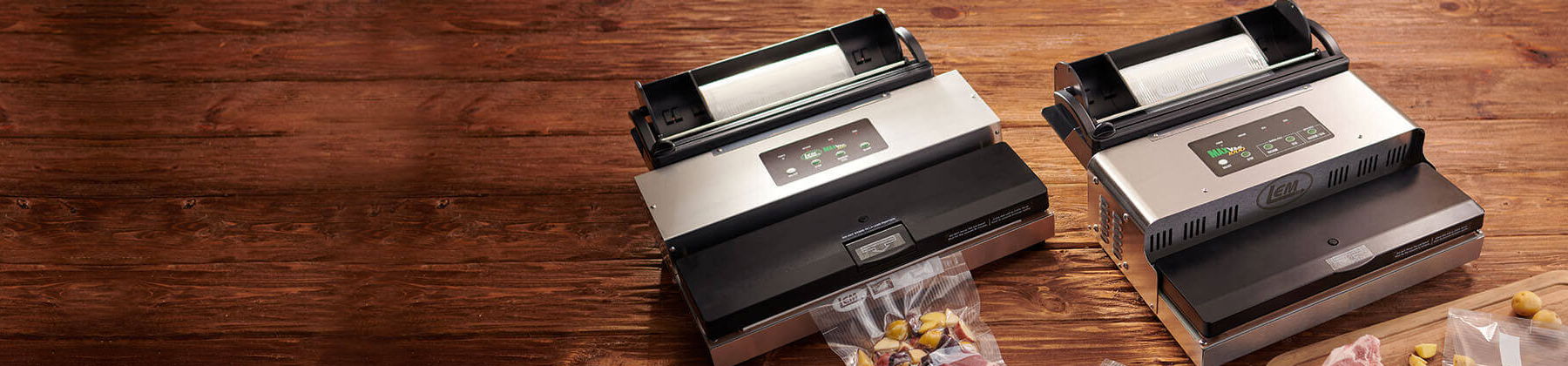 LEM MaxVac 500 Vacuum Sealer + MaxVac Quart Vacuum Bags (44-Count