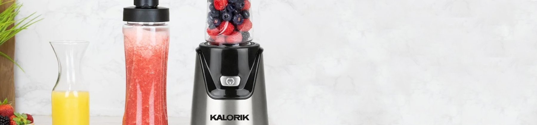 Photo of Kalorik personal blender with berries.