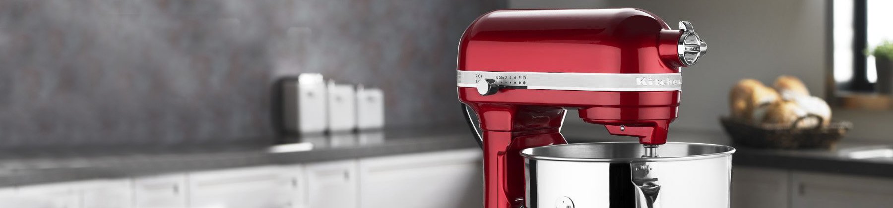 https://cdn.everythingkitchens.com/media/wysiwyg/images/KitchenAid/Mixer-Compatibile-Collection-Banner-7-8.jpg